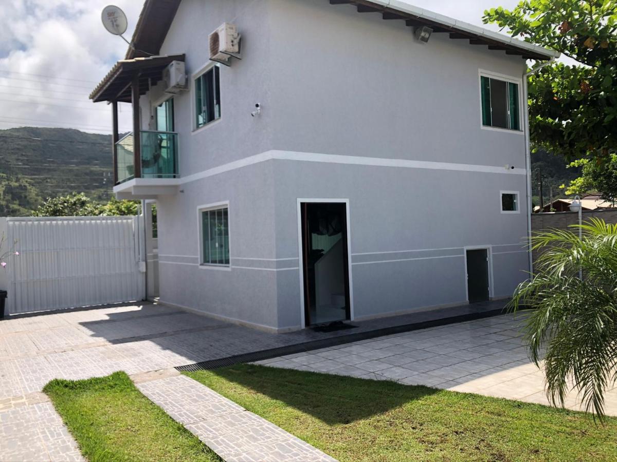 Casa Praia De Gov Celso Ramos Governador Celso Ramos Bagian luar foto